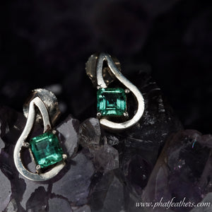 Teardrop Emerald Earrings and Necklace Set