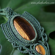 Load image into Gallery viewer, Statement Tiger&#39;s Eye Green Macrame Necklace
