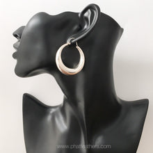 Load image into Gallery viewer, Chunky Silver Hoop Earrings
