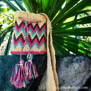 Cream/Blue Handmade Colombian Wayuu Bag