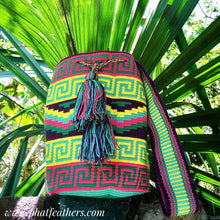Load image into Gallery viewer, Purple/Blue Handmade Colombian Wayuu Bag
