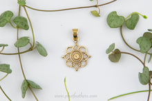 Load image into Gallery viewer, Dainty Geometric Pendant
