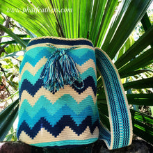 Load image into Gallery viewer, White/Blue Handmade Colombian Wayuu Bag
