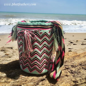 Turquoise/Pink Handmade Colombian Wayuu Bag