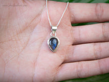 Load image into Gallery viewer, Silver Teardrop Pendant Necklace
